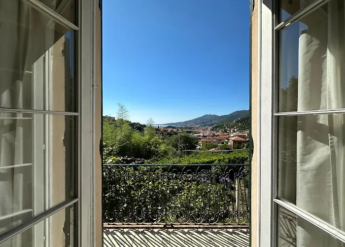 Marinasco 10 Pax By Villasretreats *