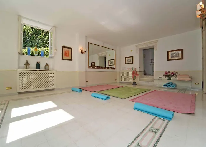 Marinasco 10 Pax By Villasretreats Villa