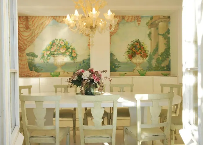 Marinasco 10 Pax By Villasretreats