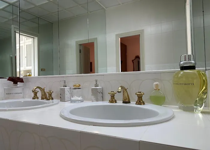 Marinasco 10 Pax By Villasretreats Villa