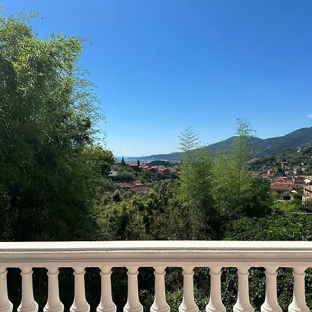 Marinasco 10 Pax By Villasretreats Vila